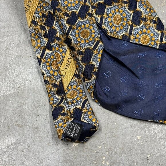 Valentino Cravatte Tie 100% Silk Made in Italy Geometric Satin 4" - Picture 5 of 5